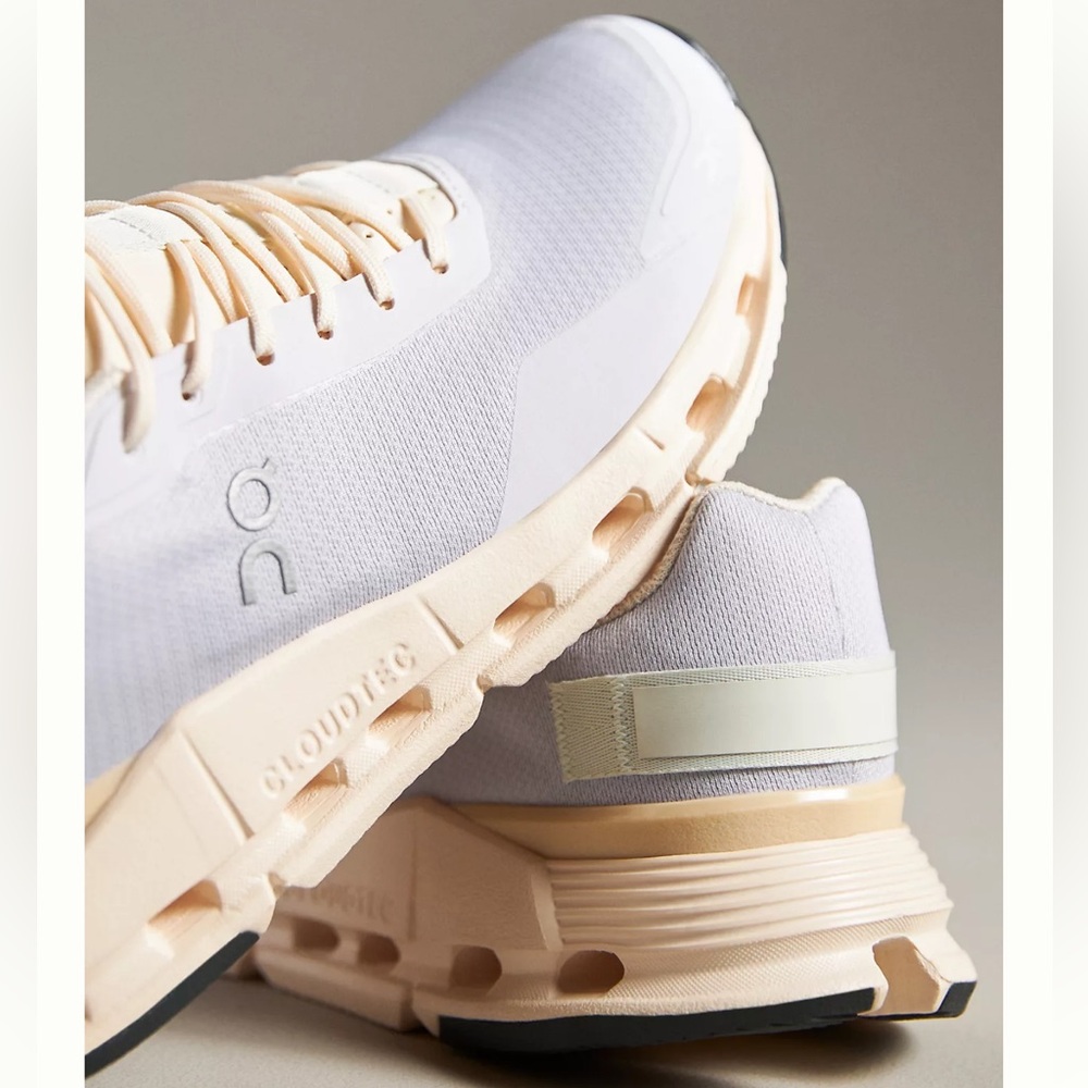 On Cloudnova Form Sneakers Size 8.5 - Picture 3 of 11